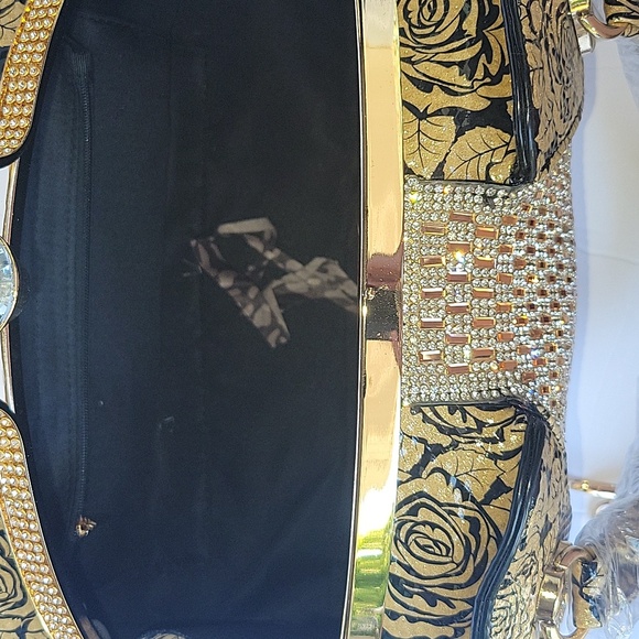 Golden bejeweled purse with detachable strap - Picture 6 of 6